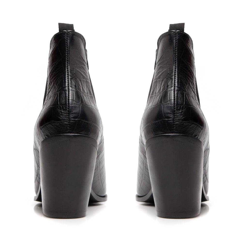 Leona Black Boot - Paula Torres Shoes 